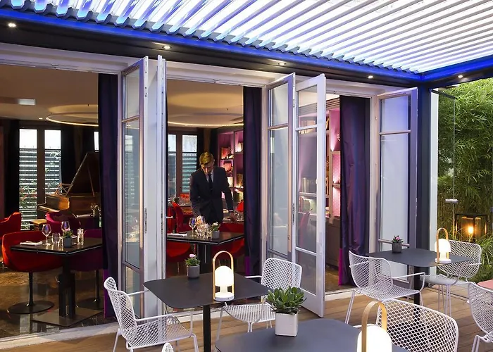 Отель & La Belle Juliette Париж