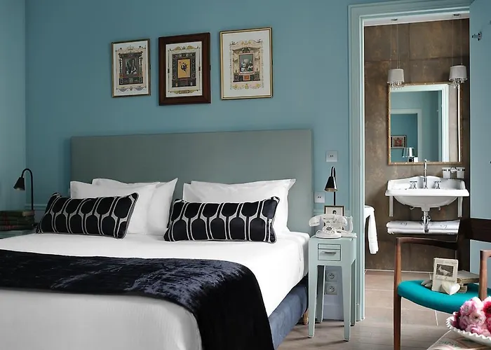 Отель & La Belle Juliette Париж