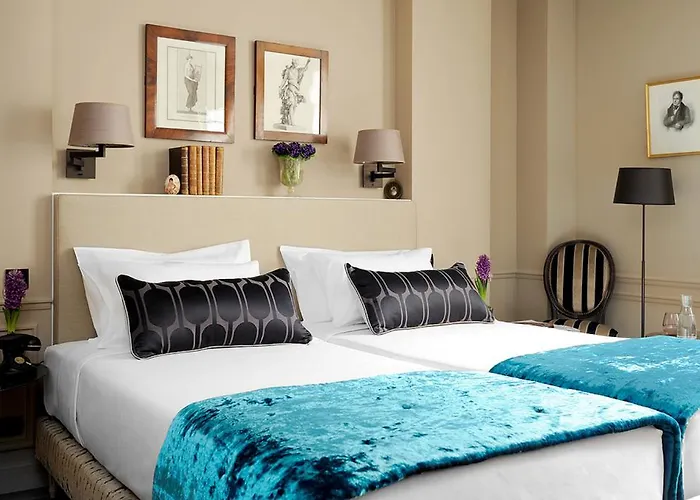 Отель & La Belle Juliette Париж