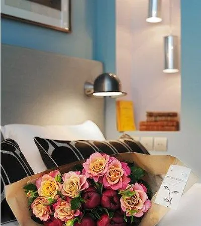 & La Belle Juliette Paris